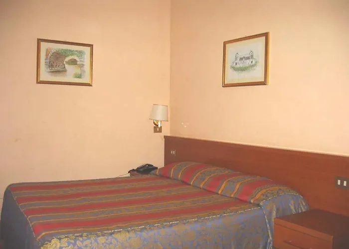Buonarroti Bed & Breakfast Rome